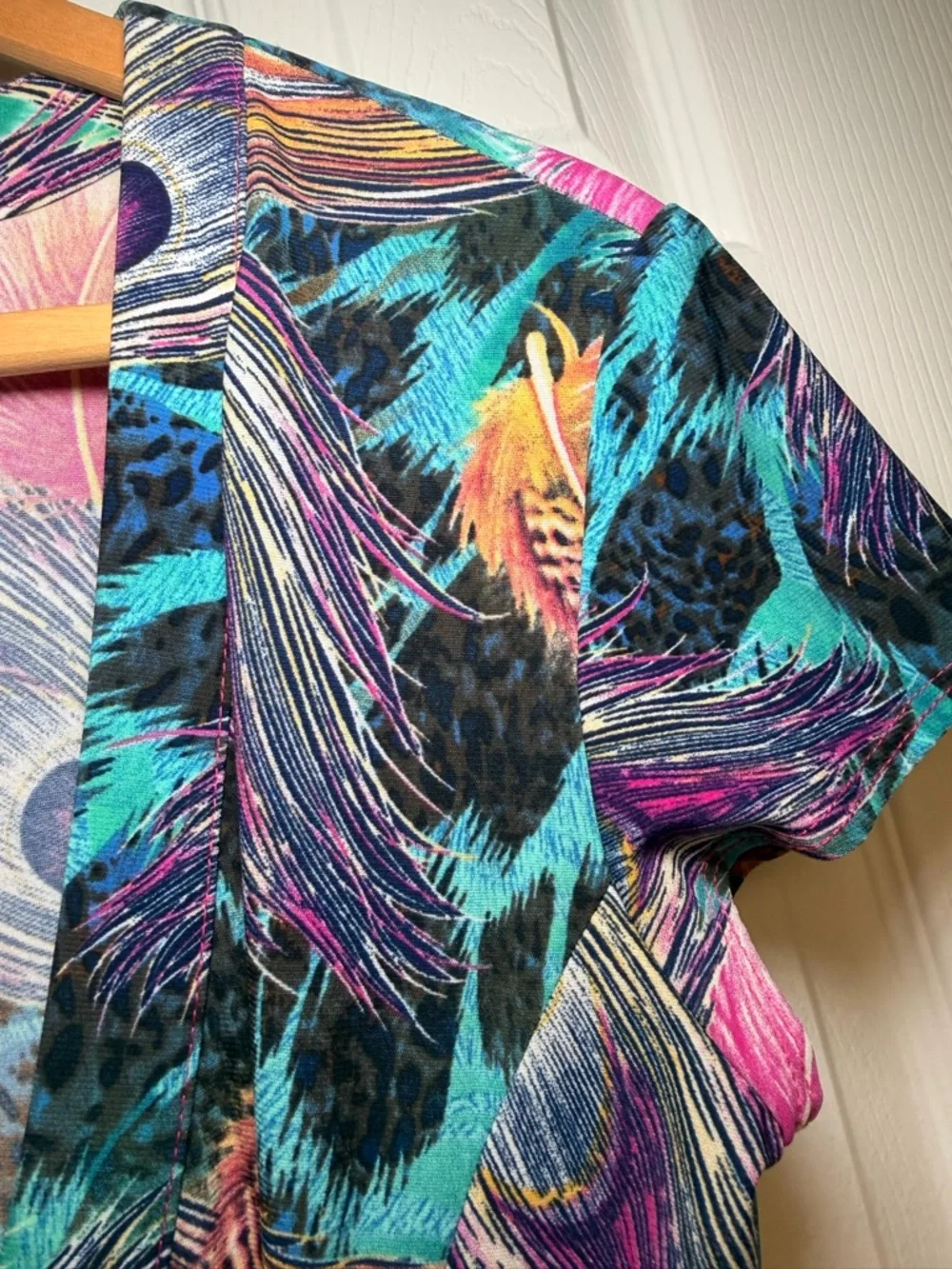 Joseph Ribkoff Faux Wrap Dress Peacock Print Ruffle Hem Stretch Midi Colorful - Picture 9 of 15